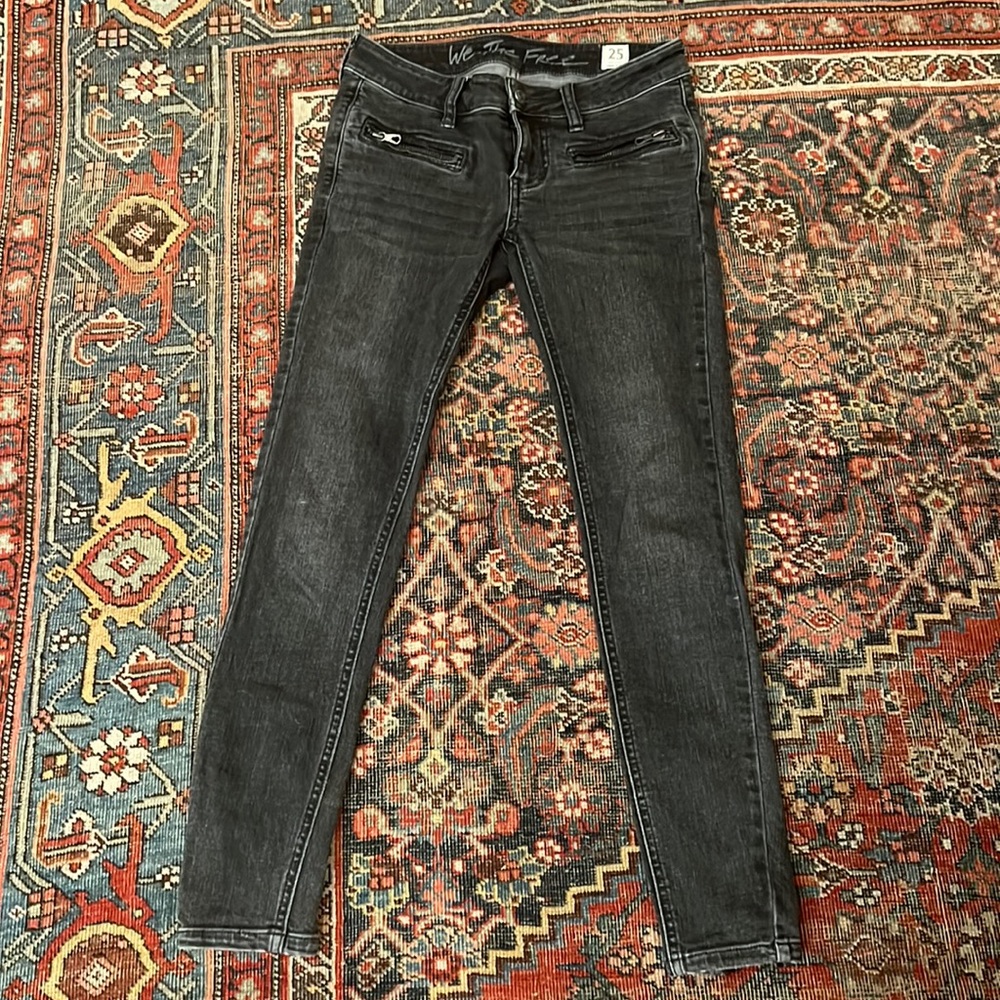 Free People skinny zipper jeans 🌟